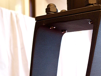 �_�C�j���O�e�[�u��