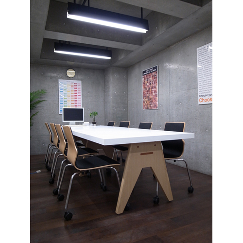 �~�[�e�B���O�e�[�u���iMaliveU�j